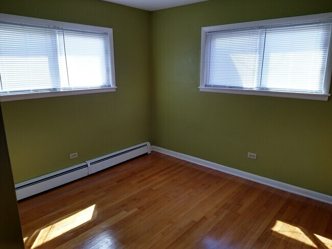 Foto del edificio - 8624 47th St