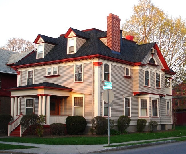 Building Photo - 144 Dartmouth St