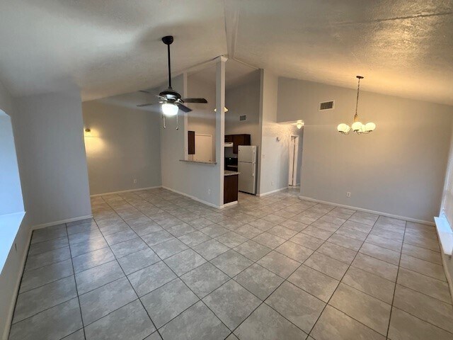 Foto del edificio - 22126 Moss Falls Ln