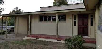 Building Photo - 536 Cherry St