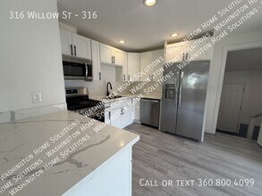 Building Photo - 316 Willow St