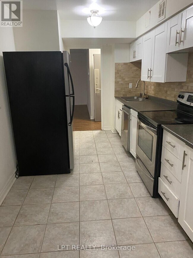 Photo du bâtiment - 80 Inverlochy Blvd