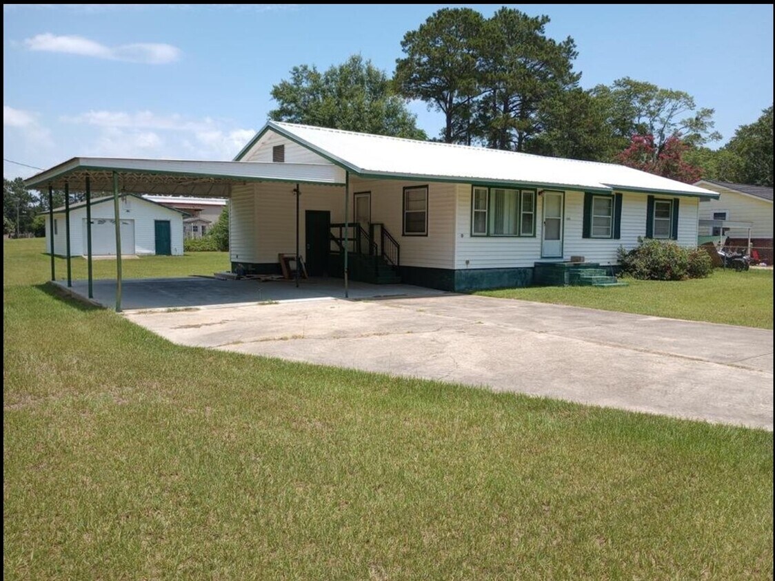 Primary Photo - 1201 Bruce St