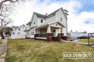 Building Photo - 115 E Willard St