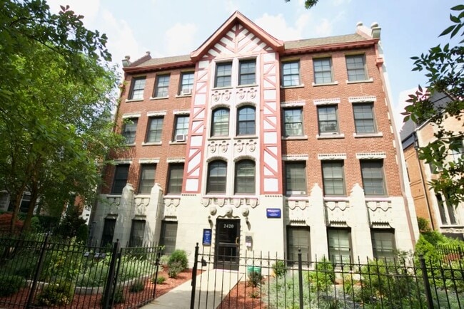 Building Photo - 2425 N Kedzie Blvd