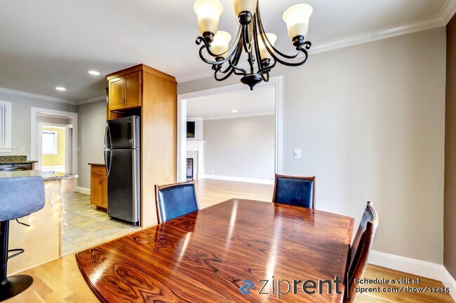 Foto del edificio - 691 42nd Ave