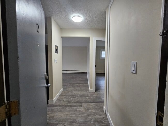 Building Photo - 46117 Gore Ave