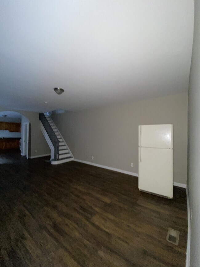 Foto del edificio - 5148 Westminster Ave