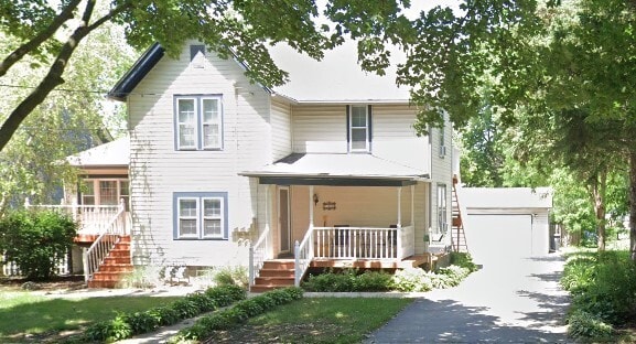 Front of Building - 724 Hamilton Ave