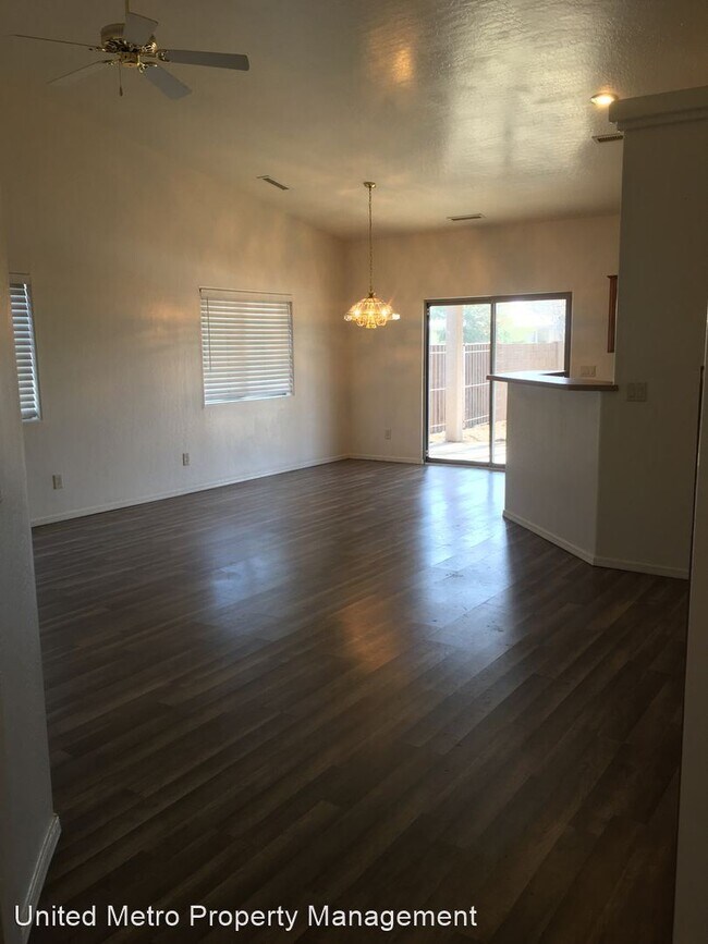 Foto del edificio - 3 br, 2 bath House - 6913 E. Lemon Tree Drive