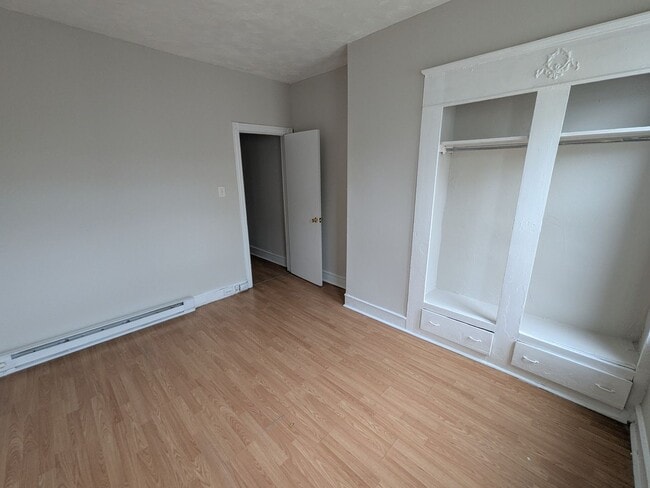 Building Photo - 150 N Yewdall St