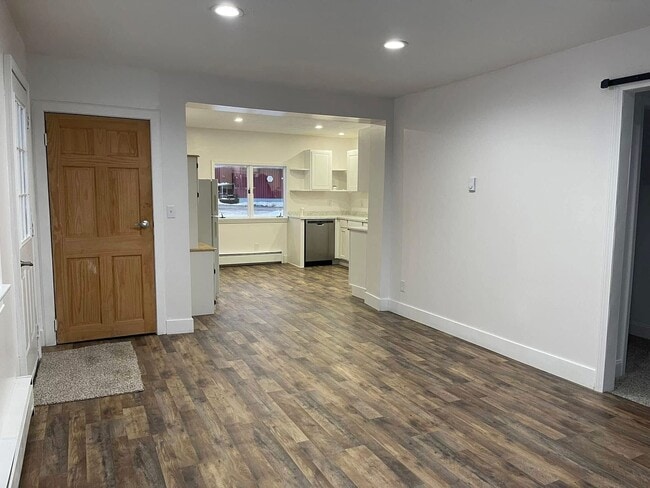 Building Photo - Village of Carthage Rental