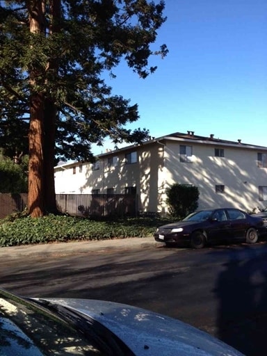 Building Photo - 430 California St