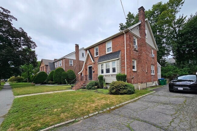 Building Photo - 25 Essex St
