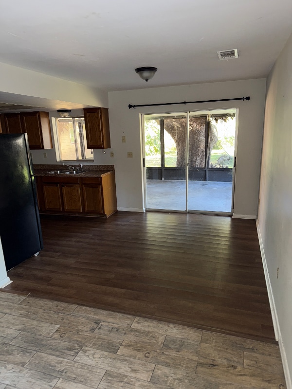 Foto del edificio - 68 Hardee St