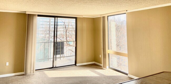 Photo - 1301 Speer Blvd Apartment