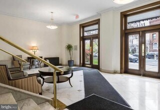 Building Photo - 1954 Columbia Rd NW