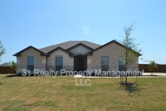 Building Photo - 1119 Sumner Dr