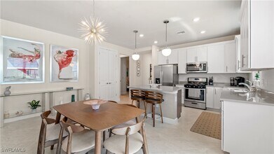 Building Photo - 12250 Canal Grande Dr