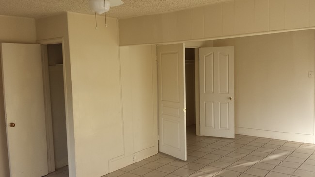 Livingroom - 1304 Junipero Ave