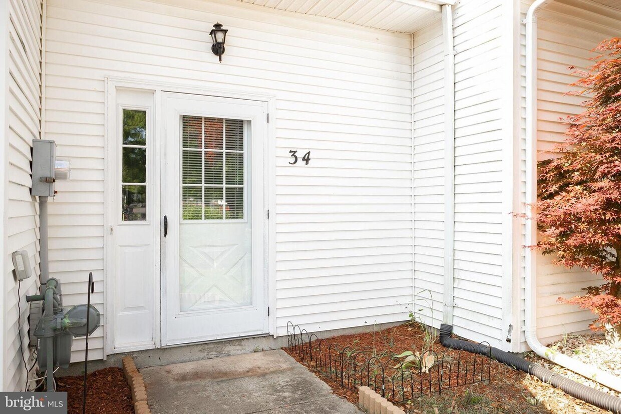 34 Saffron Dr, Lumberton, NJ 08048 Townhome Rentals in Lumberton NJ