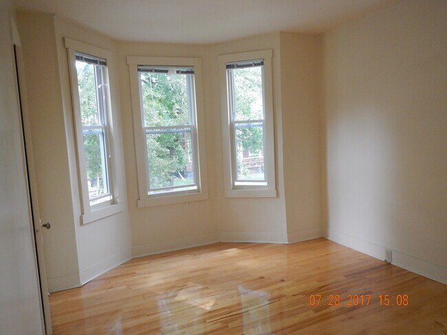 Building Photo - 509 Columbus Ave