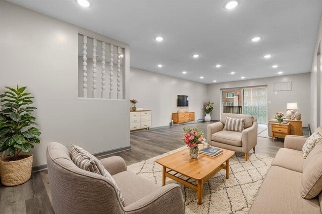 Foto del edificio - StoneGate Apartments