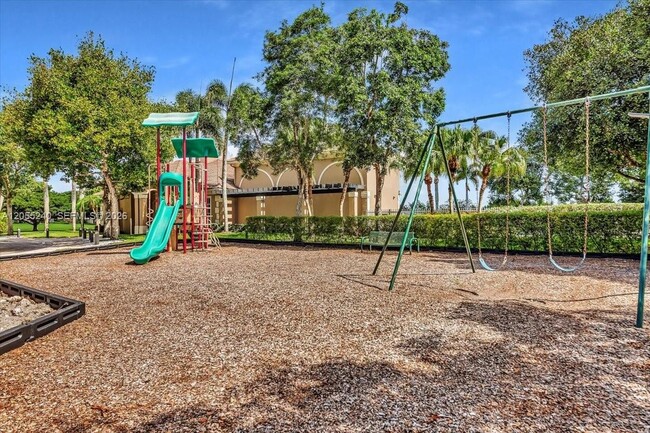 Building Photo - 6228 SW 194th Ave