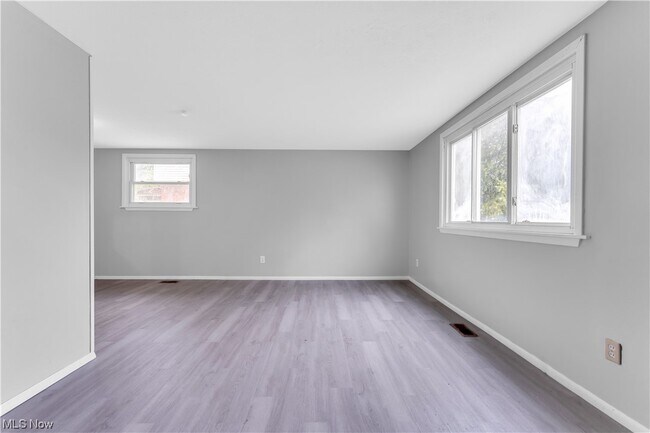 Building Photo - 4296 W 152nd St