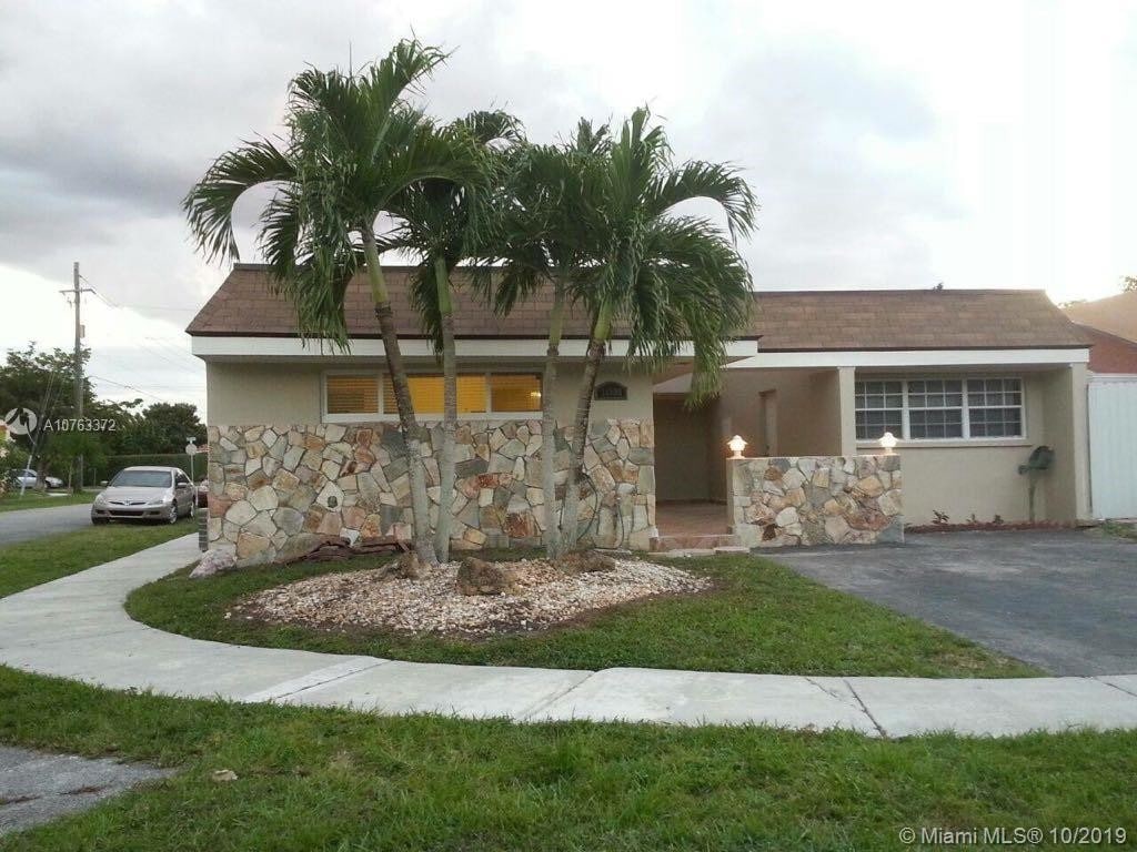 Primary Photo - 11500 SW 80th St
