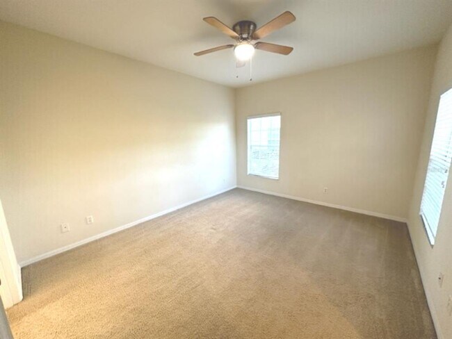 Foto del edificio - 104 Eagle Pond Dr