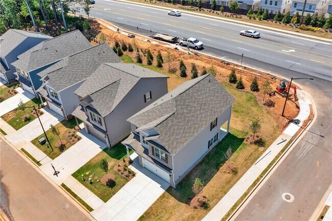 Building Photo - 3631 Village Vw