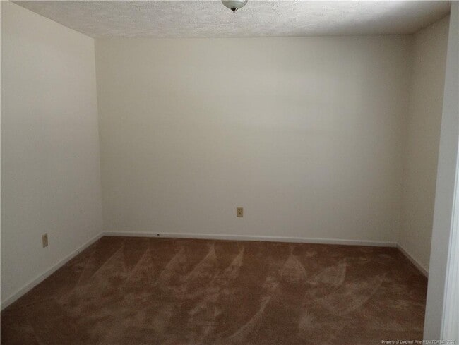 Foto del edificio - 1711 Valley Ridge Dr