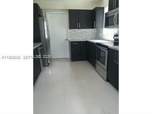 Foto del edificio - 740 NE 179 Te