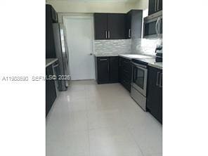 Foto del edificio - 740 NE 179th Terrace