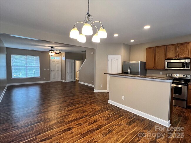 Foto del edificio - 142 Silverspring Pl