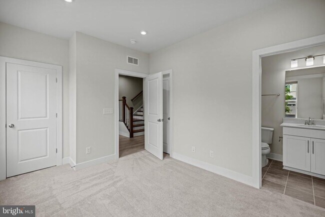 Foto del edificio - 1548 Meadowlark Glen Rd