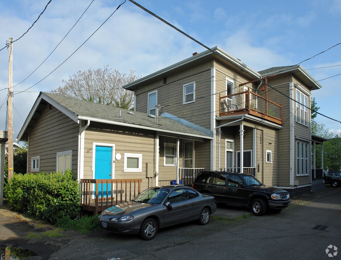 Foto del edificio - 446 E 12th Ave