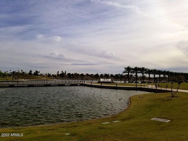 Building Photo - 712 N Santa Barbara