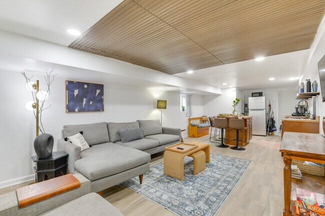 Foto del edificio - 4642 W Montana St