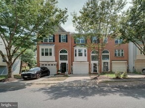 Building Photo - 3019 Spice Bush Rd