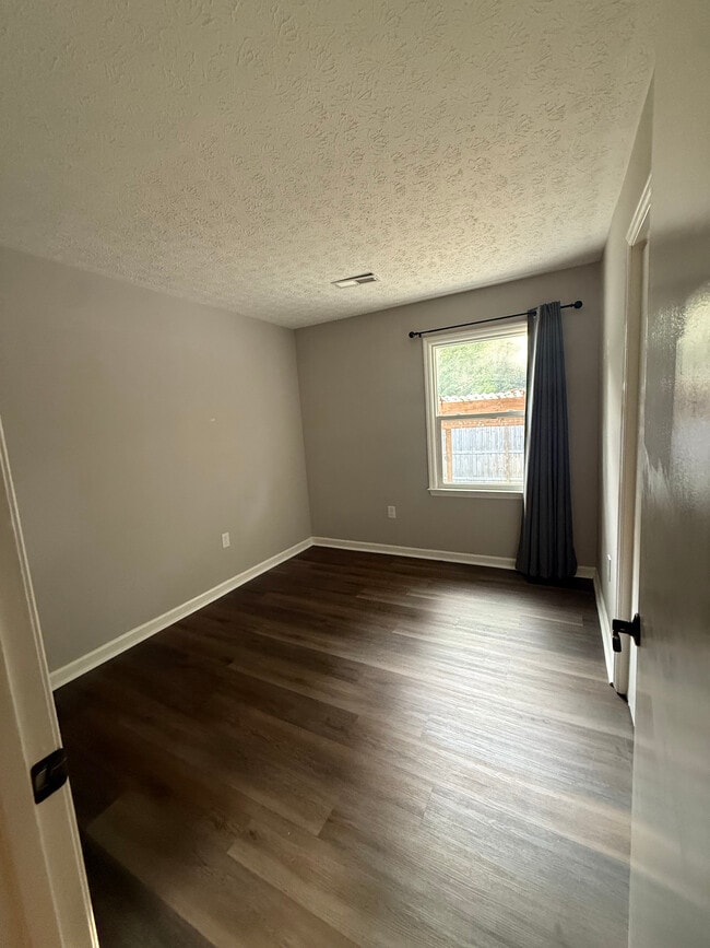 Unit 1 - 1109 Scott Alan Cir