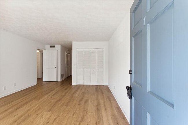 2bed/1bath - Jackson Street Apartments