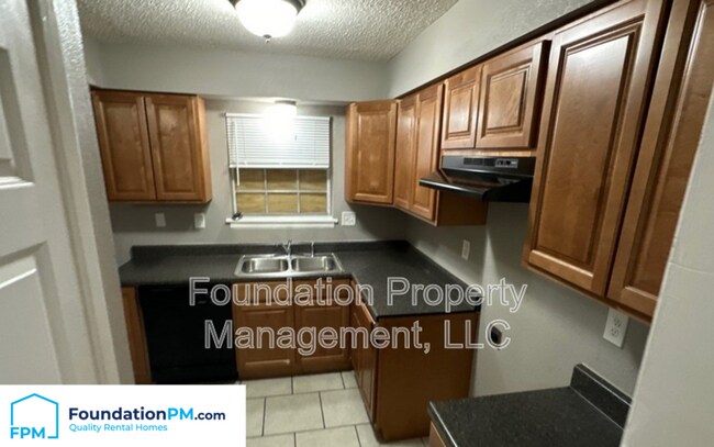 Foto del edificio - 3762 Maple Leaf Cove