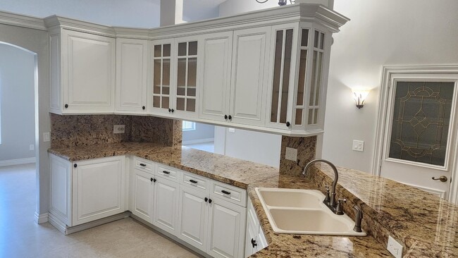 Foto del edificio - 4672 SW Carib St