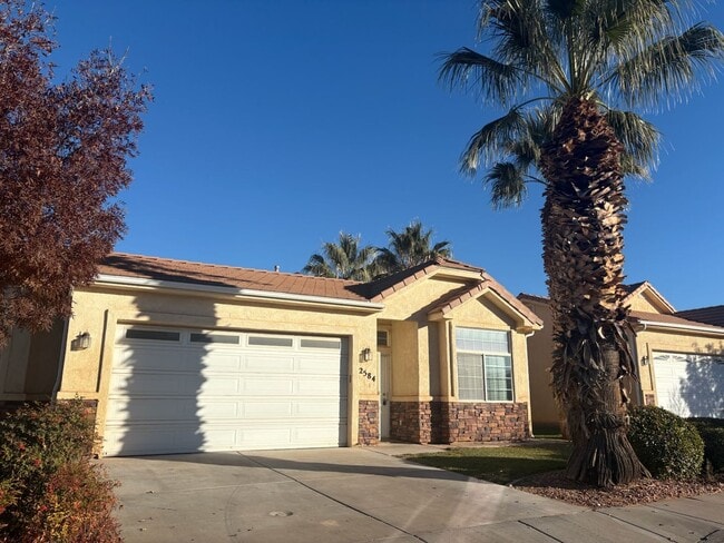 Building Photo - 3 Bedroom Townhome At Sky Ridge Community In Hurricane