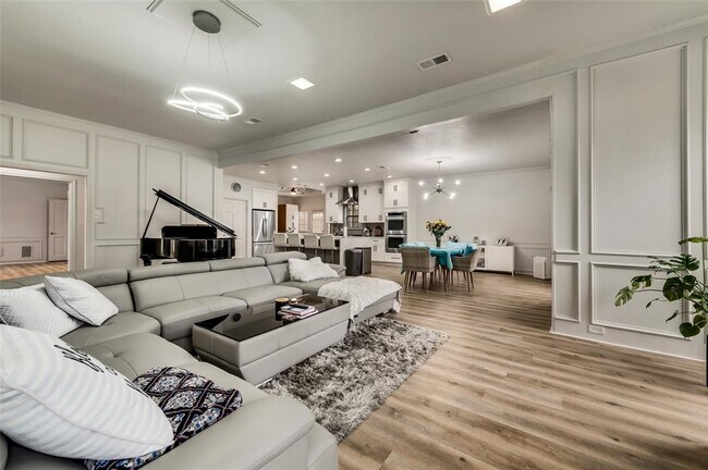 Building Photo - 6930 Rocky Top Cir
