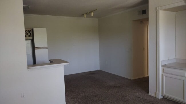Building Photo - 2 Bed/1 Bath Apartment within Madison at M...