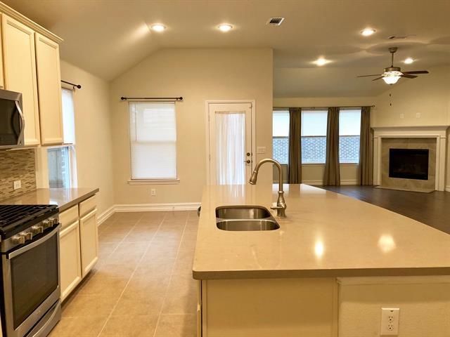 Foto del edificio - 2701 Calypso Ln