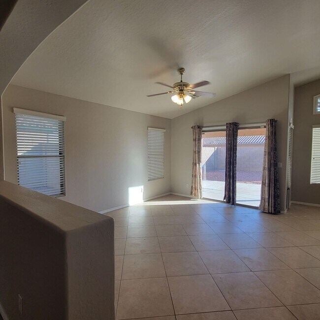 Foto del edificio - Four bedroom in Ashton Ranch